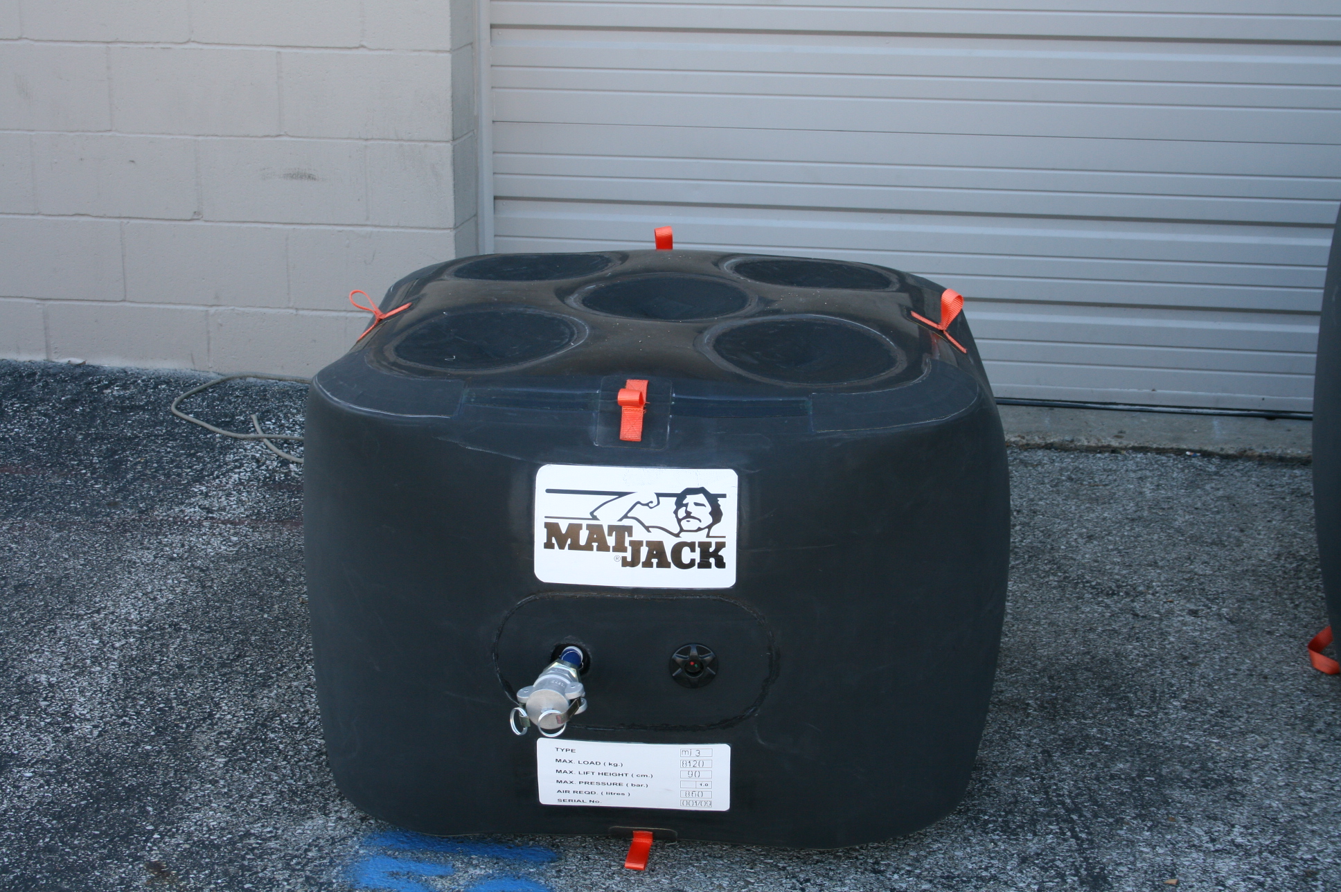 8000lbs. Matjack Medium Pressure Lifting Cushion On Matjack